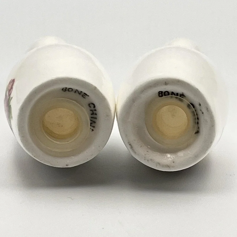 Vintage 1950s Tokai Bone China Japan Bowling Pin Salt & Pepper Shakers Floral‎
